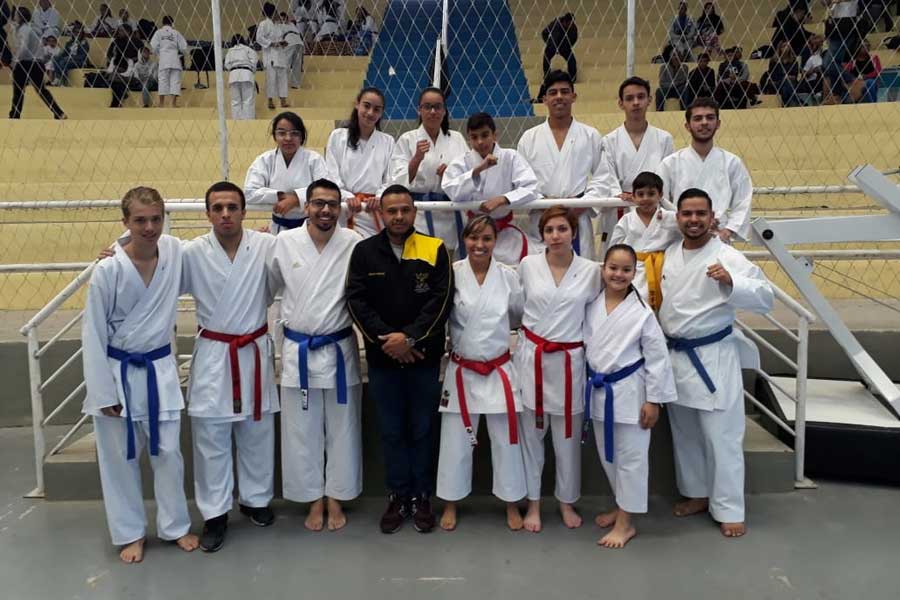 Atletas Da Associação Fênix Se Destacam Na 1ª Copa Samuray De Karatê Em Itapecerica O Taboanense 