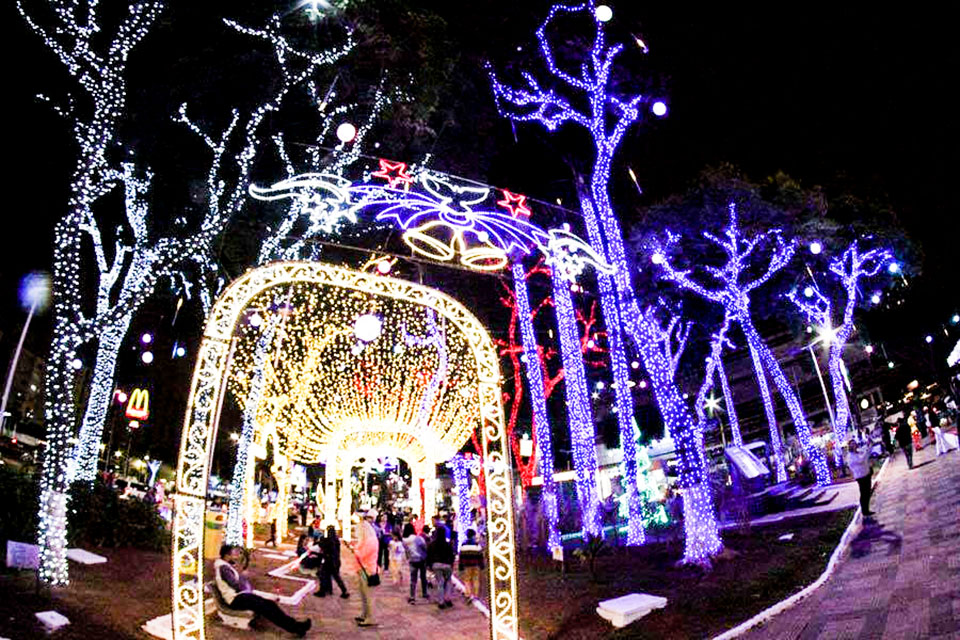 Prefeituras da região preparam decoração especial para o Natal - O TABOANENSE Prefeituras da região preparam decoração especial para o Natal - O TABOANENSE