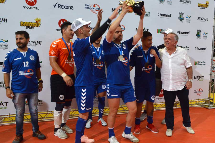 Você conhece os Reis do Futsal? Falcão e Amandinha são Altipisos!