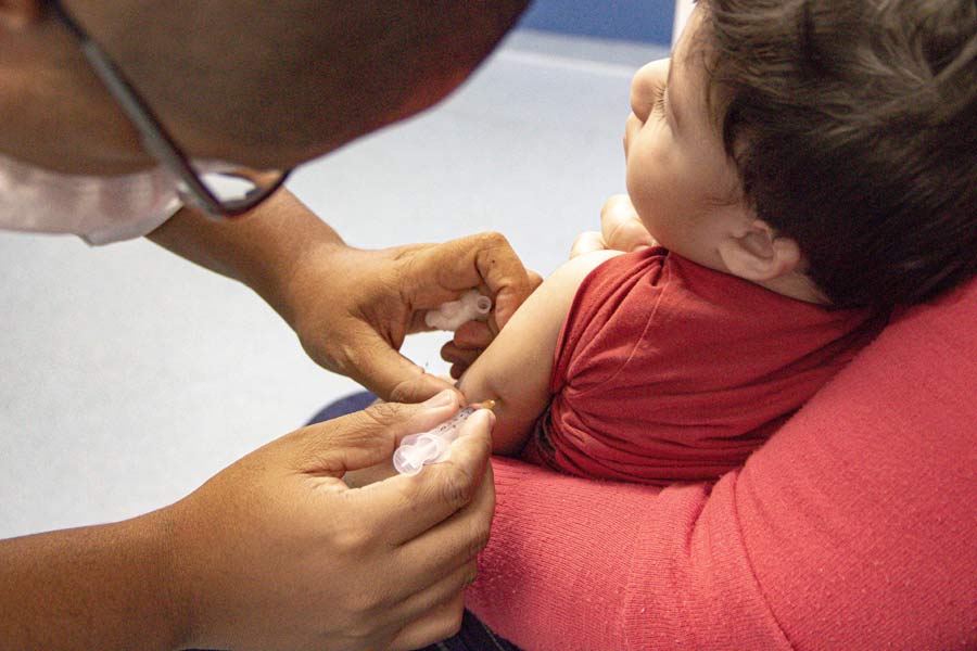 Die epidemiologische Überwachung wird Verfahren zur Überprüfung von Impfausweisen in Schulen in Tabuao da Serra durchführen