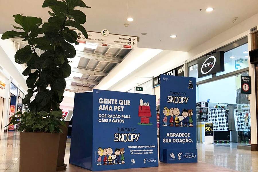 Comemore o Natal com Snoopy Páginas para colorir