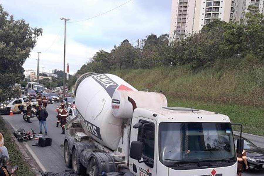Acidente na BR-251 fecha trânsito e congestionamento já chega em 20 KM -  WebTerra
