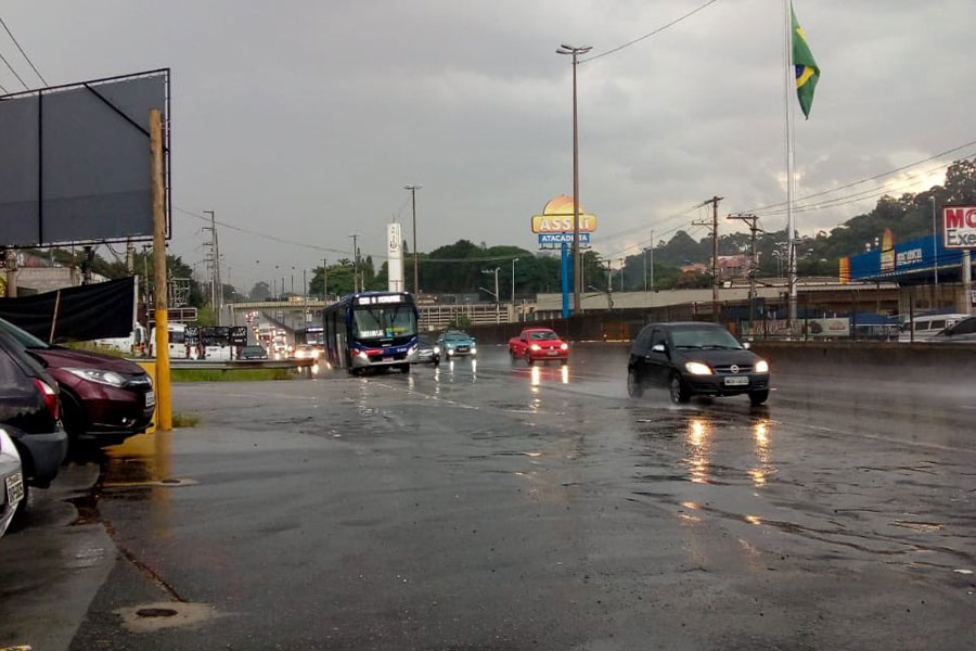 Vem temporal por aí! Serra recebe alerta para risco de chuvas