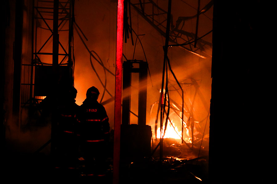 Incendio Destroi Industria De Cosmeticos No Jd Tres Marias Em Taboao Da Serra O Taboanense