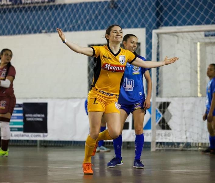 Taboão/Magnus é campeã do Paulista de Futsal Feminino e briga por título  Brasileiro no sábado, 19 - O TABOANENSE