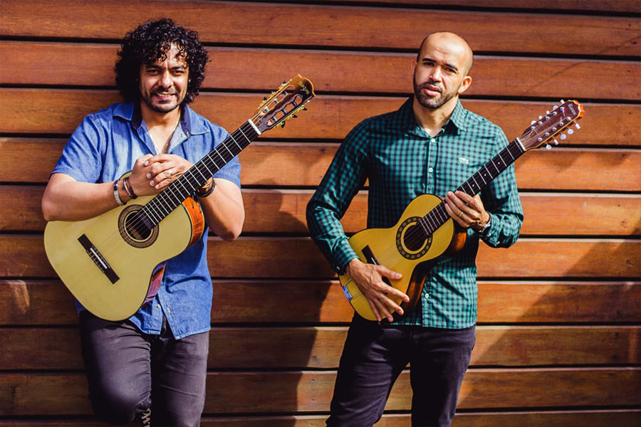 Dupla de Embu das Artes canta Pena Branca & Xavantinho no Centro Cultural  Mestre Assis - O TABOANENSE