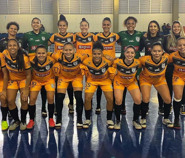 Taboão/Magnus é campeã do Paulista de Futsal Feminino e briga por título  Brasileiro no sábado, 19 - O TABOANENSE