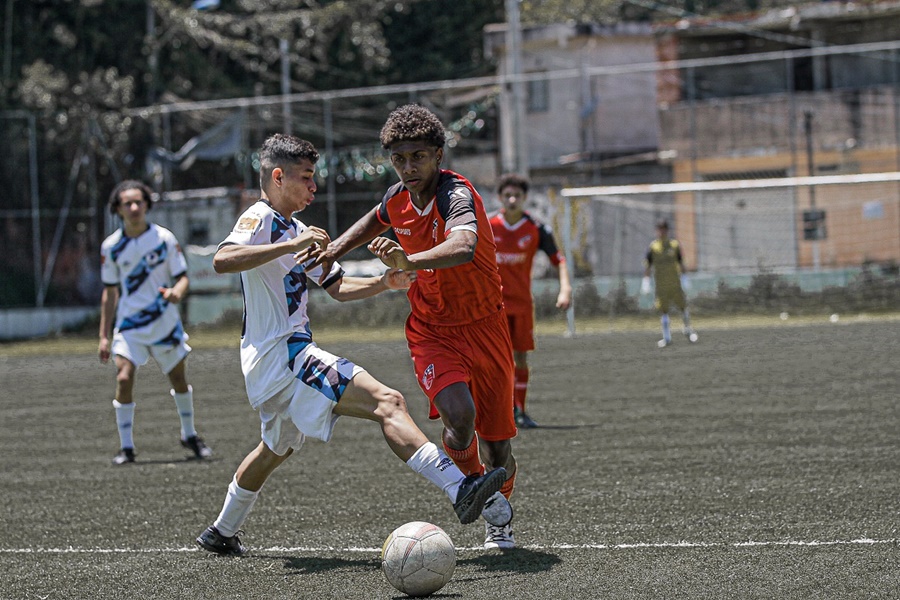 Semifinais da Taça Aciv Sicoob de Futebol serão disputadas neste