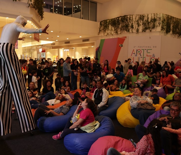 Mario Bros. O Filme” ganha sessão adaptada para autistas no Cine Araújo do  Shopping Taboão - O TABOANENSE